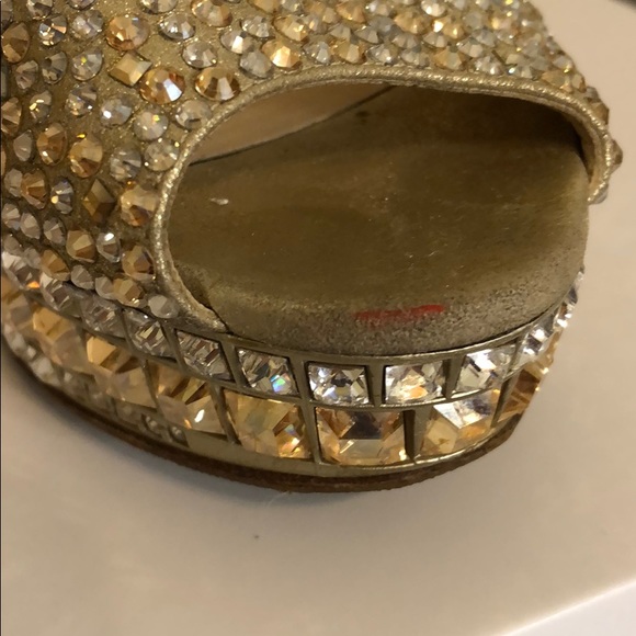 Jimmy Choo Crystal Gold Pump - Picture 4 of 5